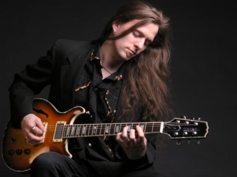 50 nghệ sỹ Guitar có nhiều cống hiến nhất trên thế giới – Phần 4